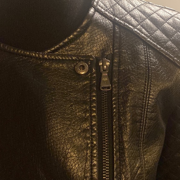 Guess faux leather motorcycle jacket - Picture 4 of 8